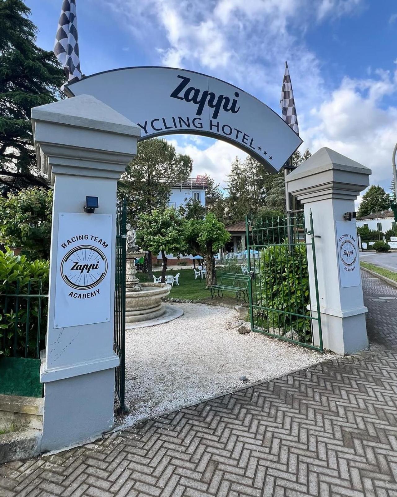Zappi Cycling Hotel 里奥罗温泉 外观 照片